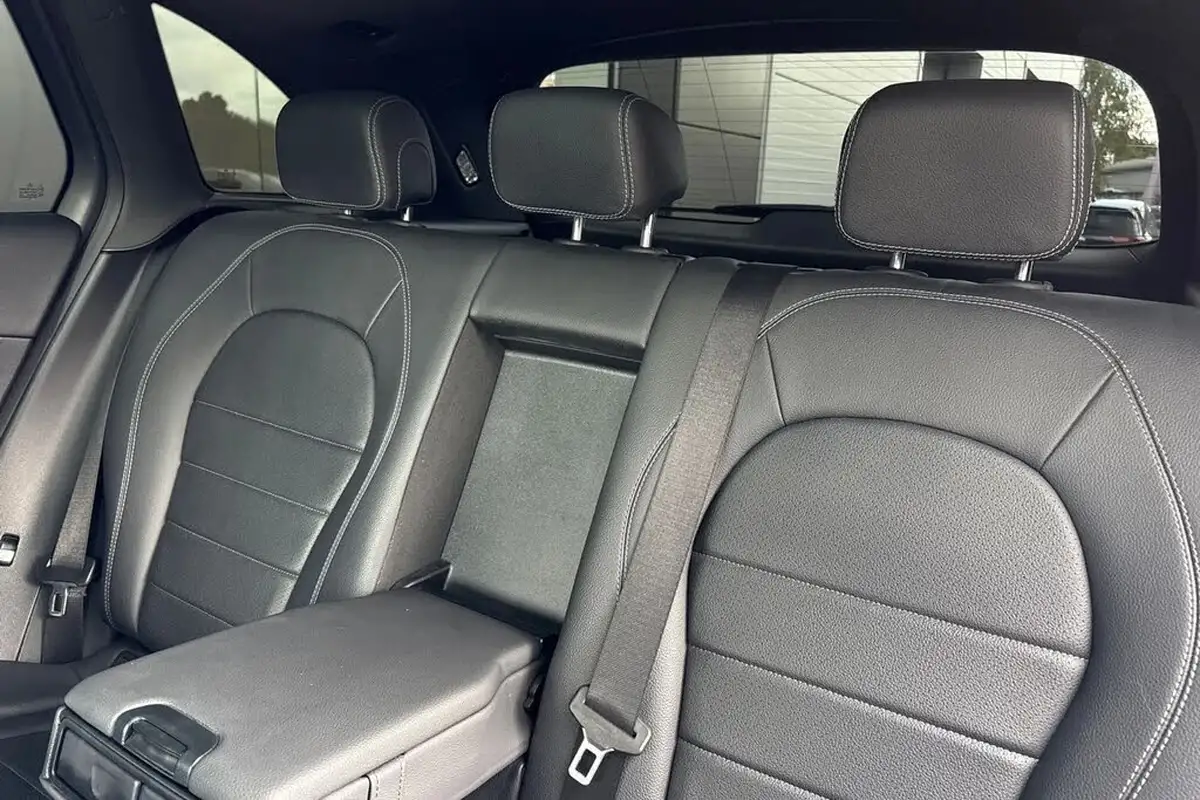 2018-mercedes-benz-glc-class-21d-glc220d-amg-line-premium-plusss-station-wagon-5d-big-18