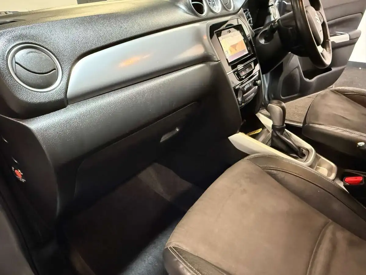 2015-suzuki-vitara-16-sz5-allgrip-urban-pack-auto-big-51