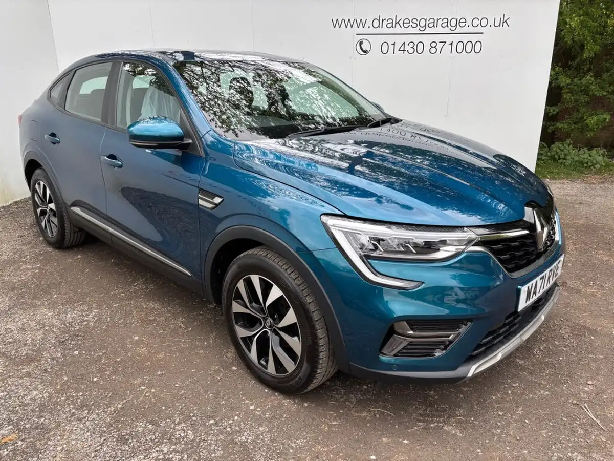 2021-renault-arkana-13-tce-iconic-big-0