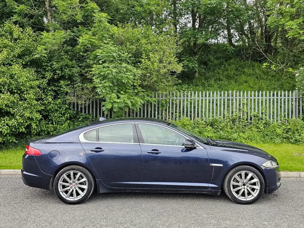 2014-jaguar-xf-22td-luxury-200ps-saloon-4d-big-14