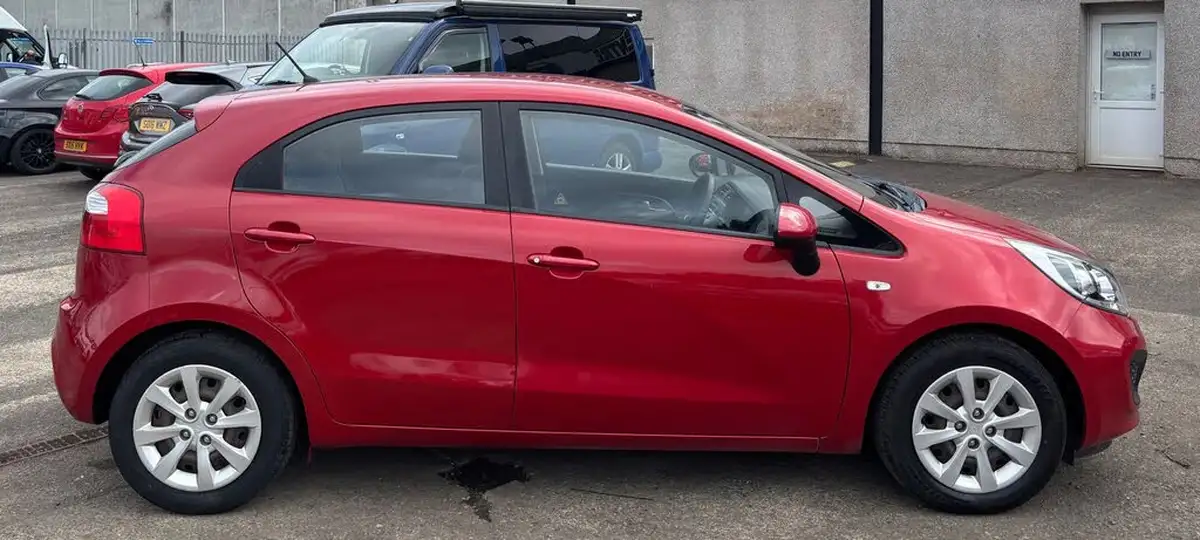 2015-kia-rio-125-1-5d-big-4