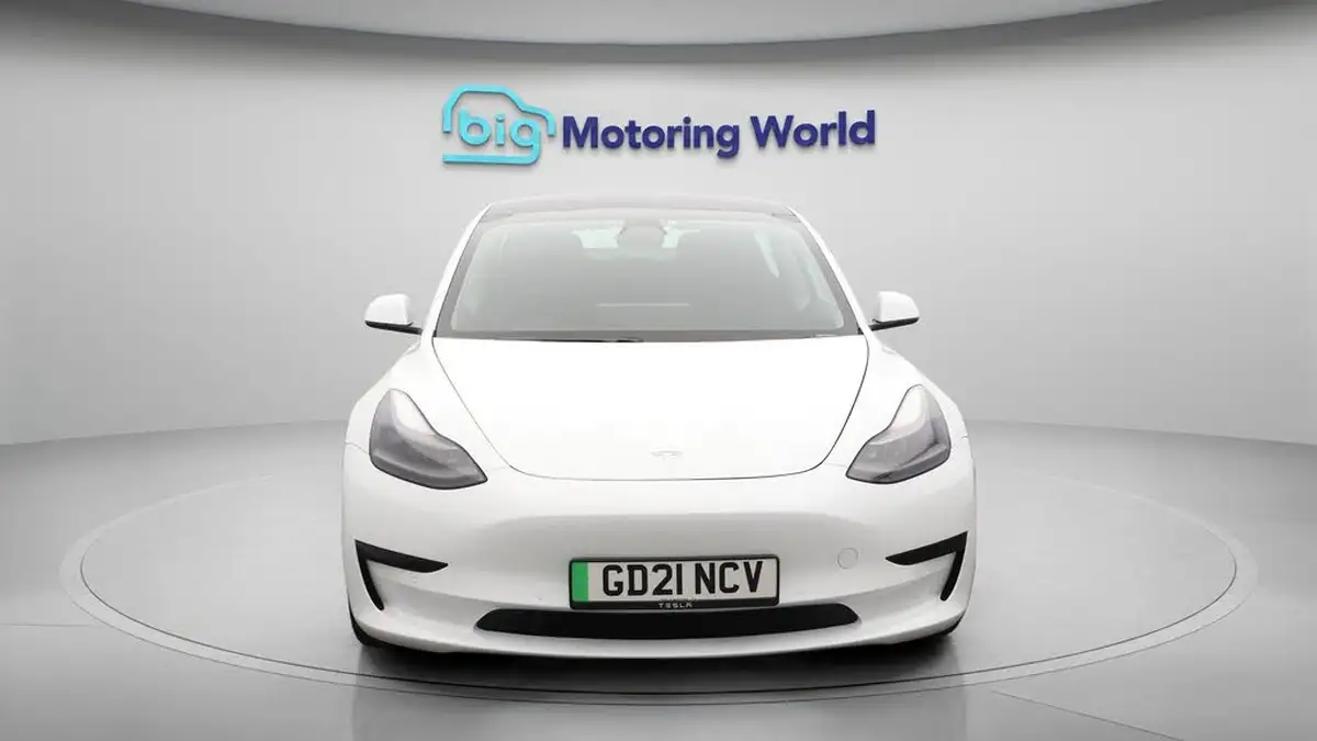 2021-tesla-model-3-e-standard-plus-big-2