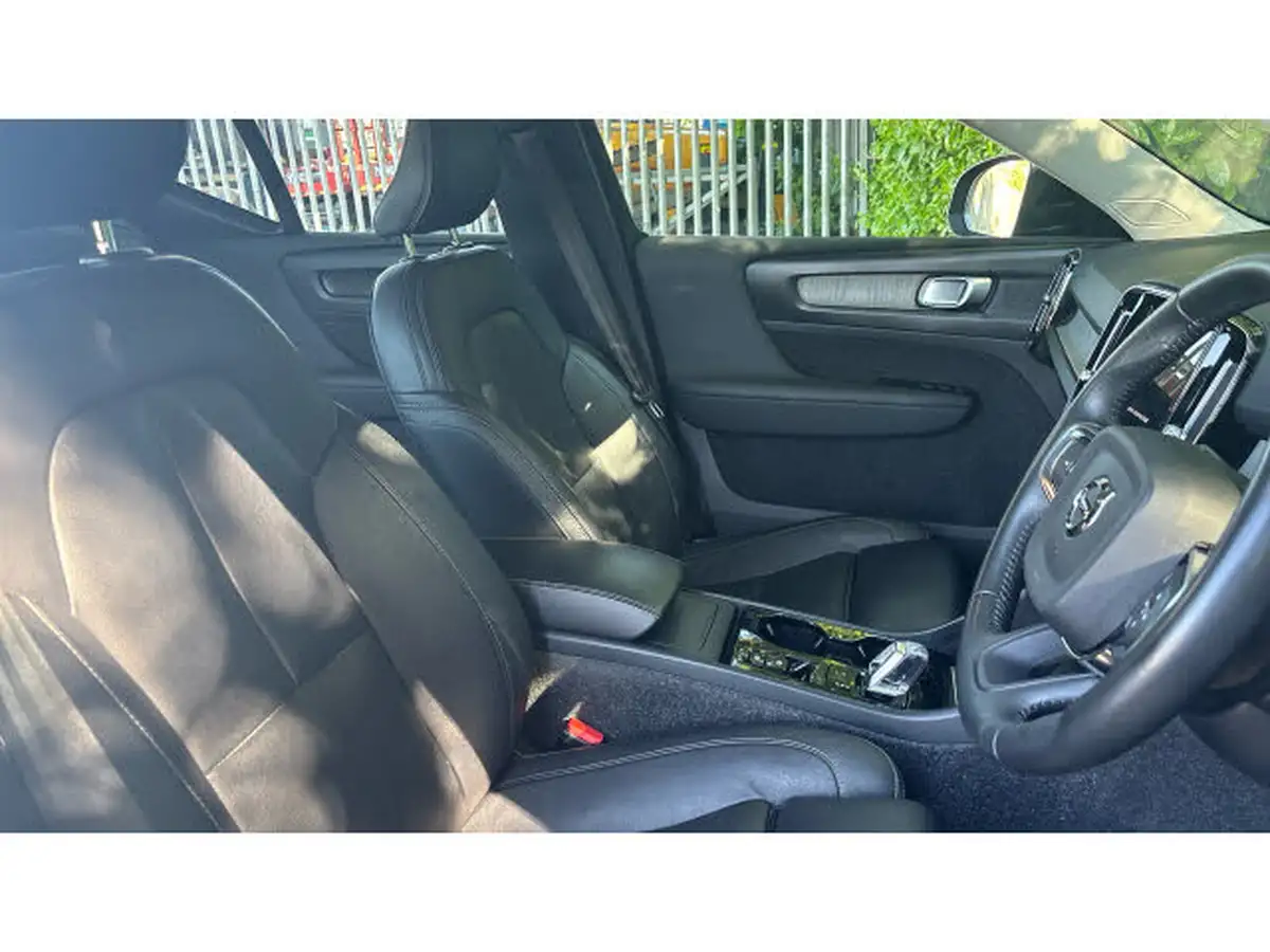 2020-volvo-xc40-20-b4-inscription-pro-big-8