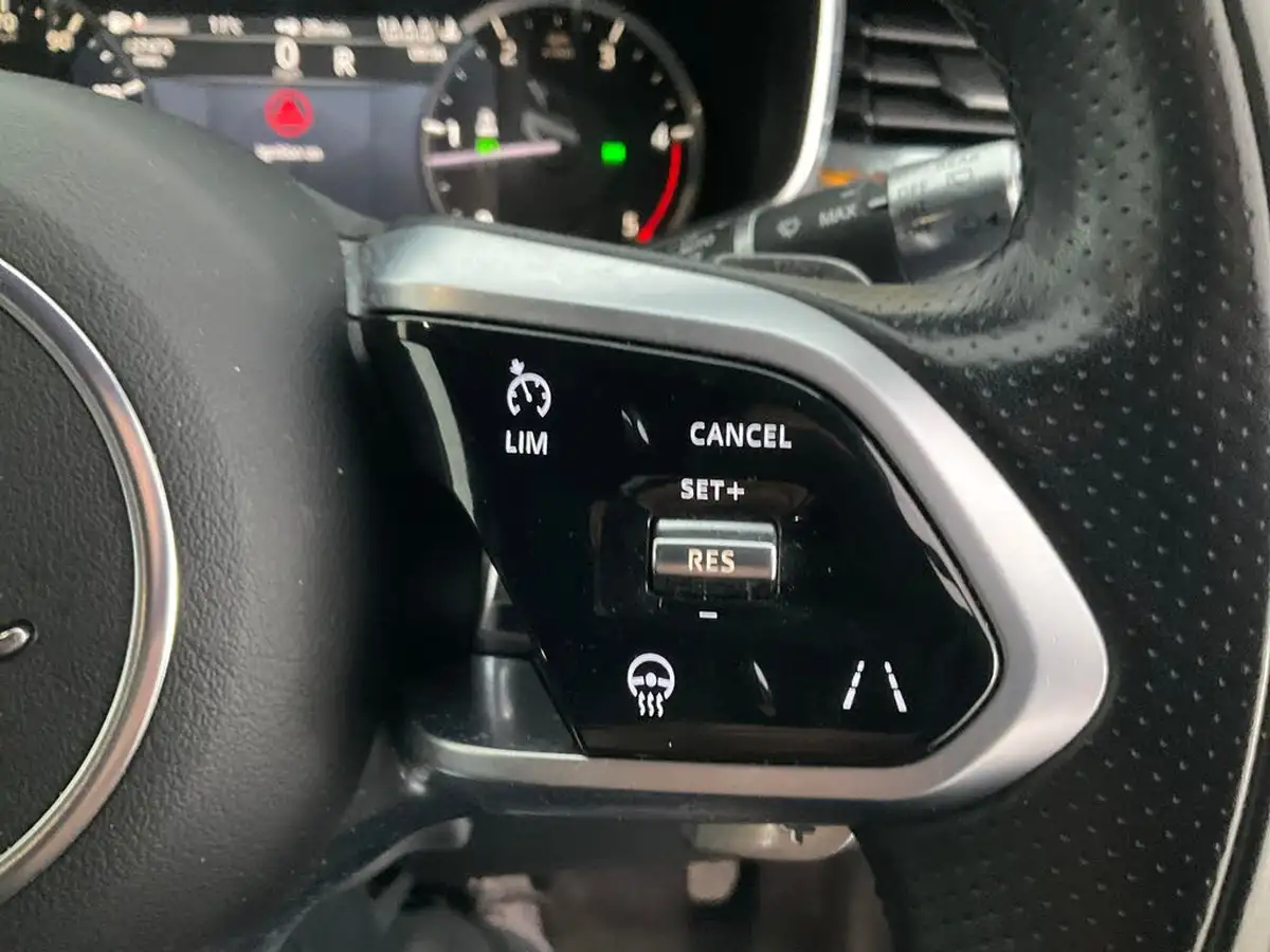 2021-jaguar-f-pace-20-d165-r-dynamic-s-mhev-big-30