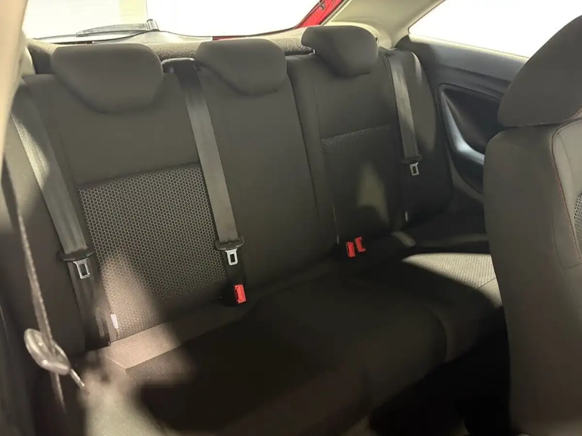 2016-seat-ibiza-12-tsi-fr-technology-110ps-sportcoupe-3d-big-48