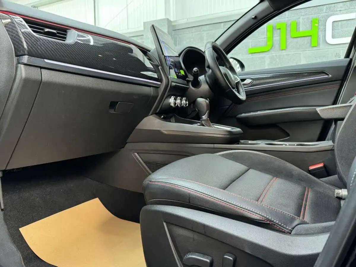 2022-renault-arkana-16-rs-line-big-16