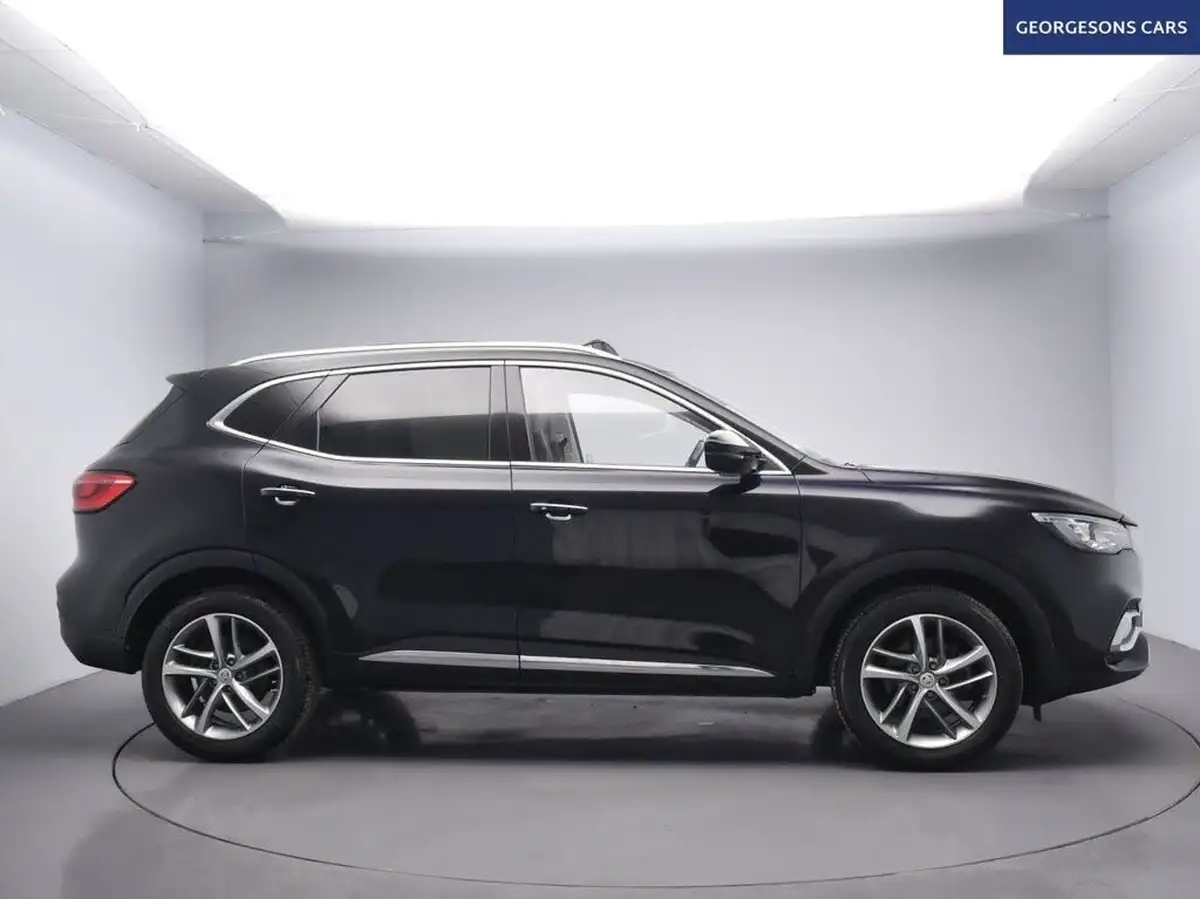 2022-mg-hs-15t-gdi-exclusive-162ps-big-6