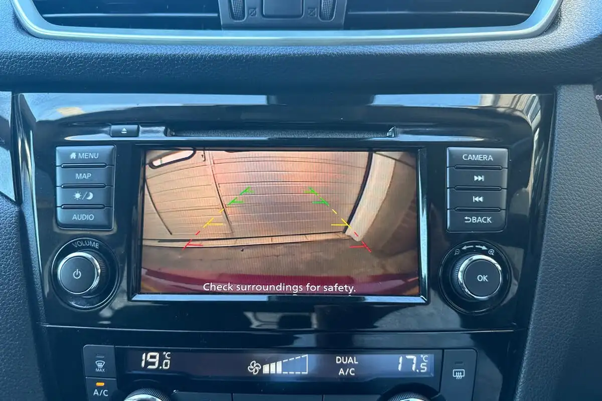 2019-nissan-qashqai-15dci-acenta-premium-heat-pack-big-41
