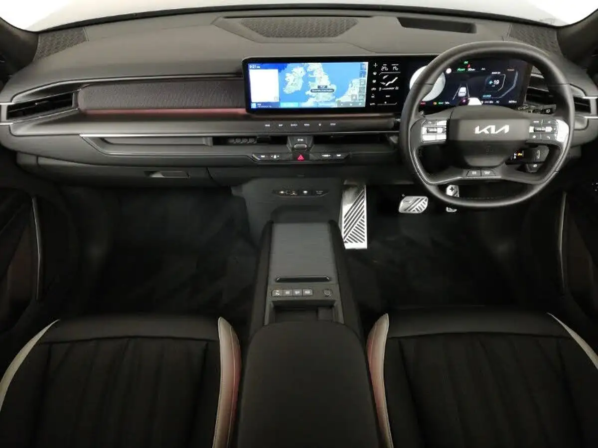 2025-kia-ev9-e-gt-line-s-7-big-2