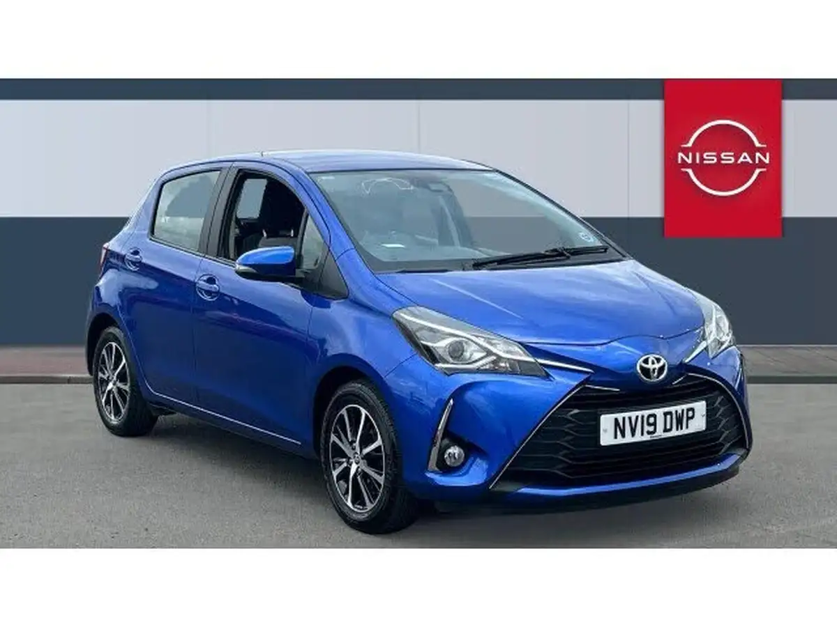 2019-toyota-yaris-15-vvt-i-icon-tech-111bhp-1496cc-big-0