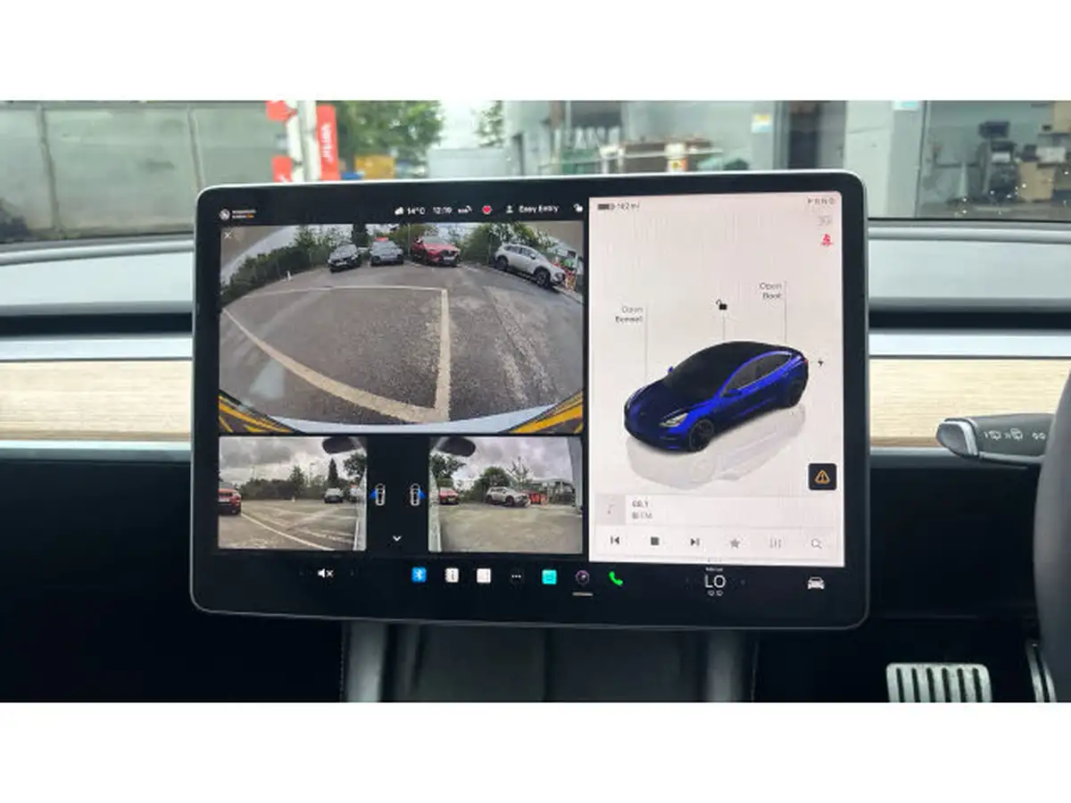 2022-tesla-model-3-e-performance-big-22