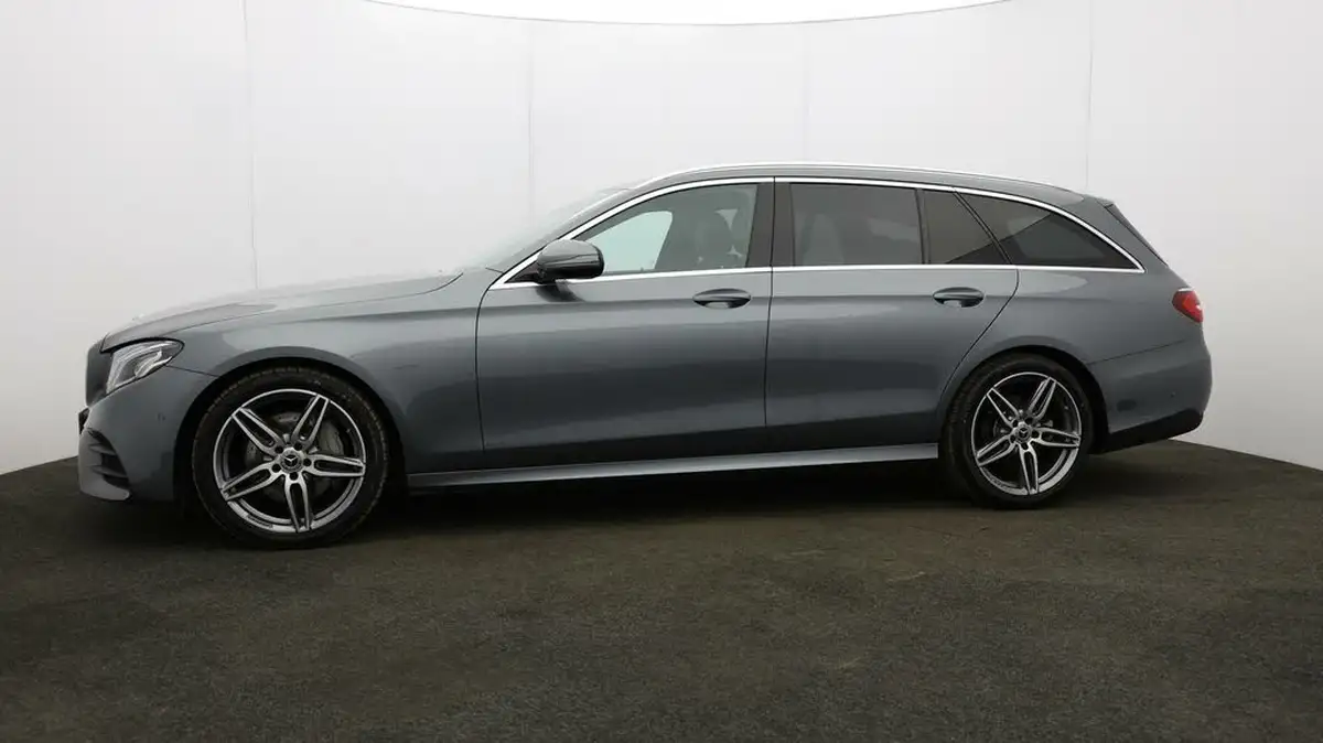 2018-mercedes-benz-e-class-20d-e220d-amg-line-ss-estate-5d-big-32