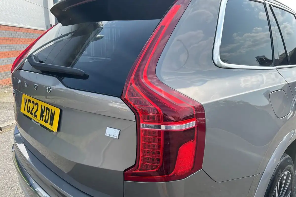2022-volvo-xc90-20-t8-inscription-455bhp-big-19