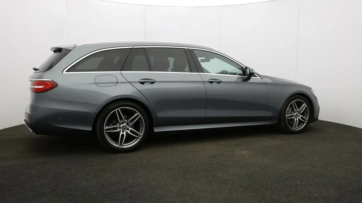 2018-mercedes-benz-e-class-20d-e220d-amg-line-ss-estate-5d-big-56