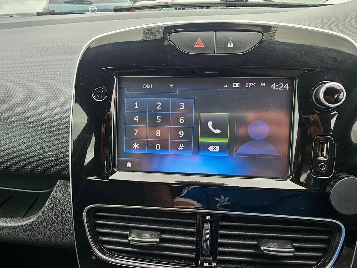 2018-renault-clio-12-dynamique-nav-big-23
