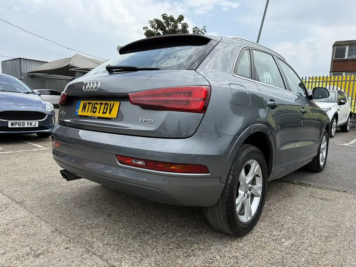 2016-audi-q3-14-tfsi-se-s-tronic-big-13