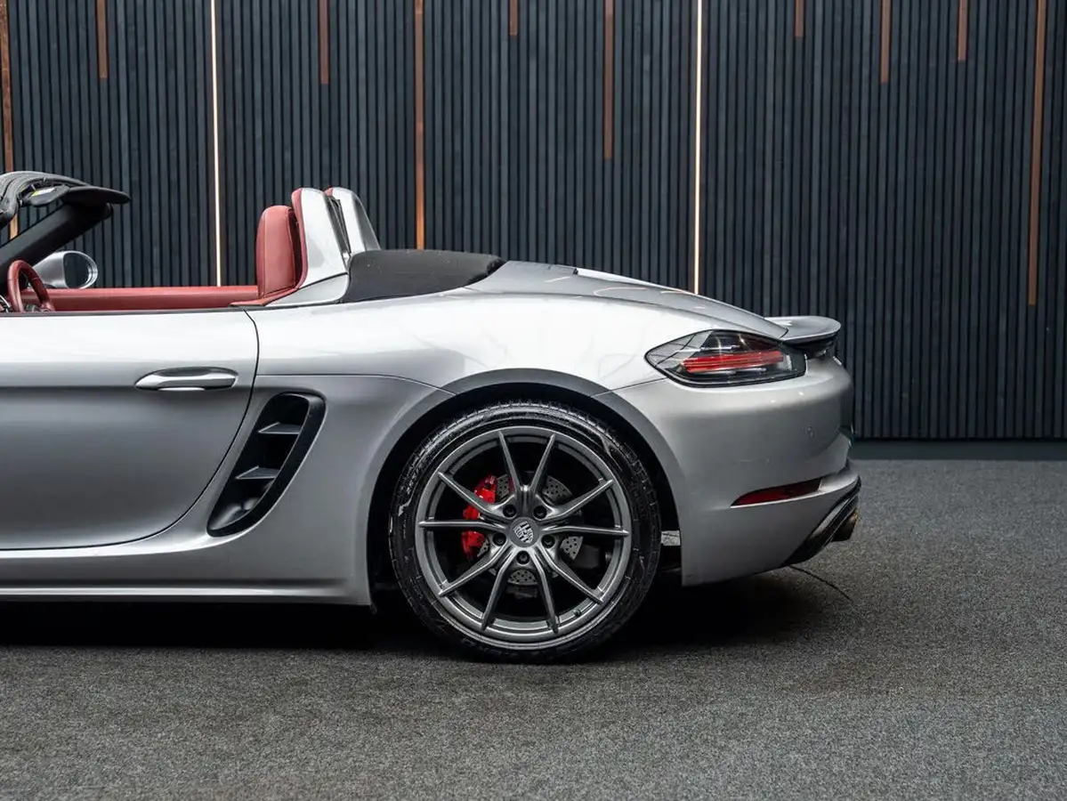 2017-porsche-boxster-718-25-boxster-s-pdk-big-20