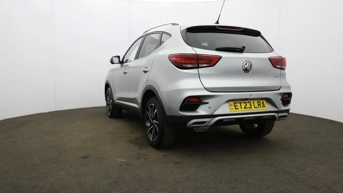 2023-mg-zs-suv-15-vti-tech-exclusive-big-25