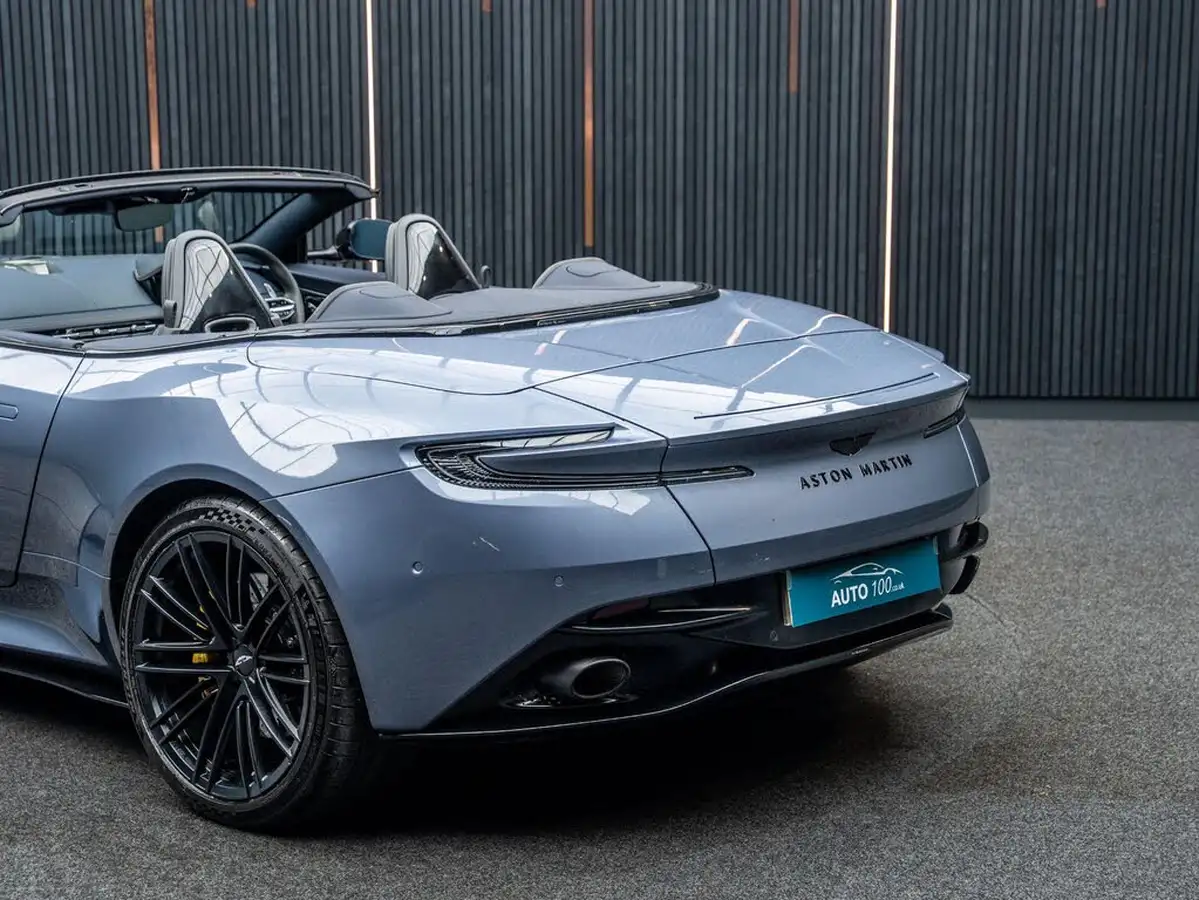 2024-aston-martin-db12-40-v8-auto-euro-6-ss-2dr-big-20