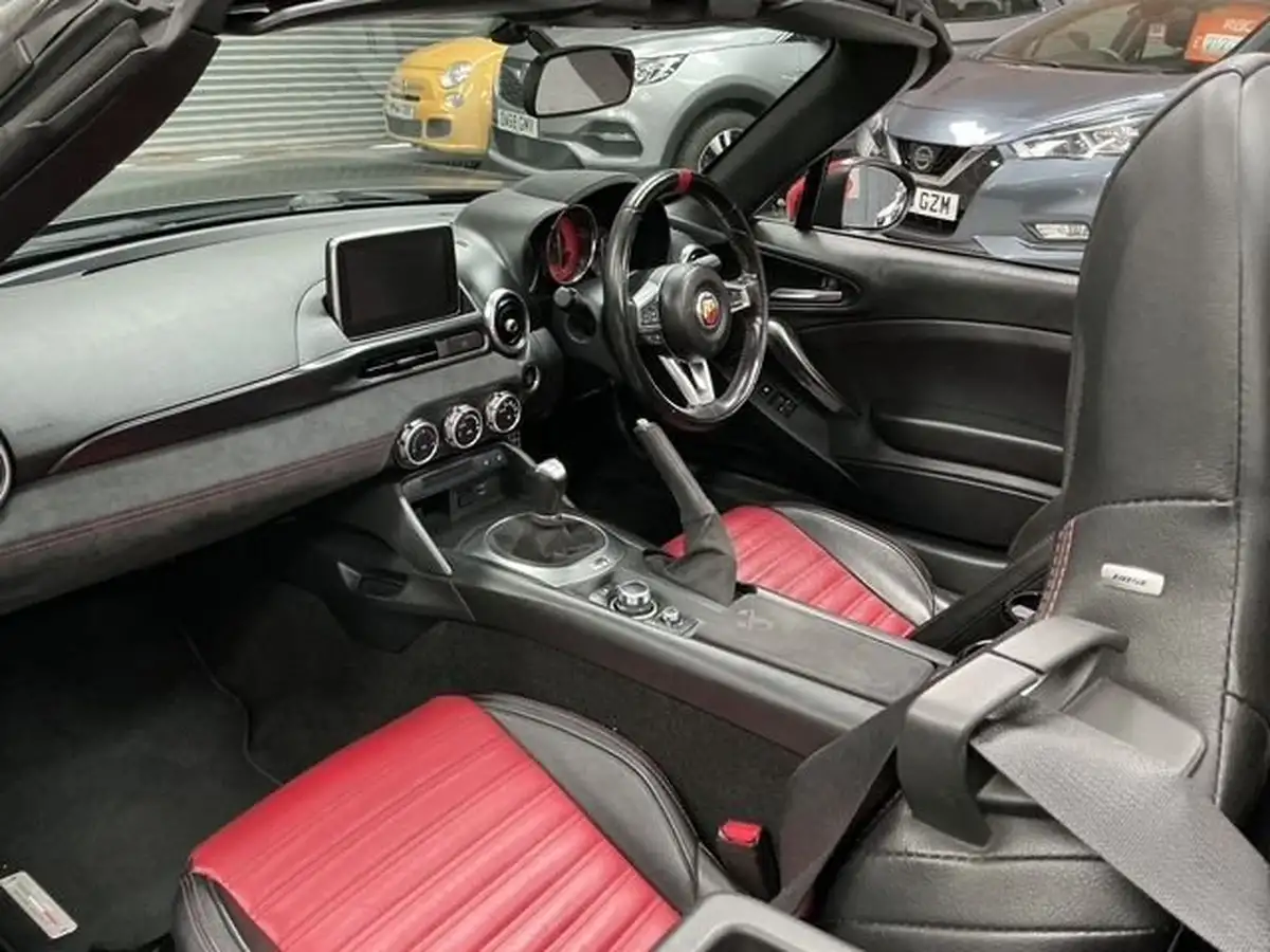 2017-abarth-124-14-multiair-spider-big-13