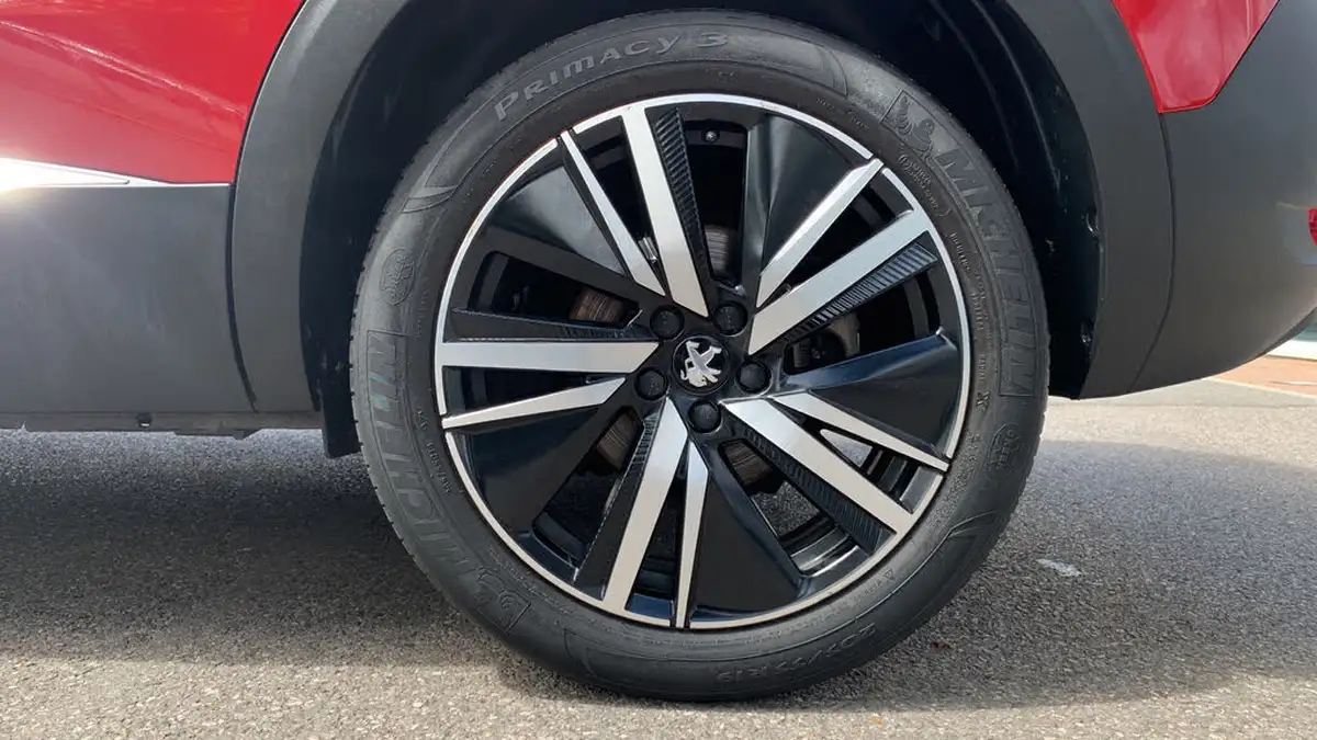 2022-peugeot-5008-suv-12-puretech-gt-premium-big-14