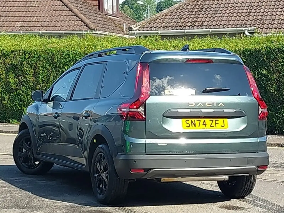 2024-dacia-jogger-16-tce-extreme-big-1