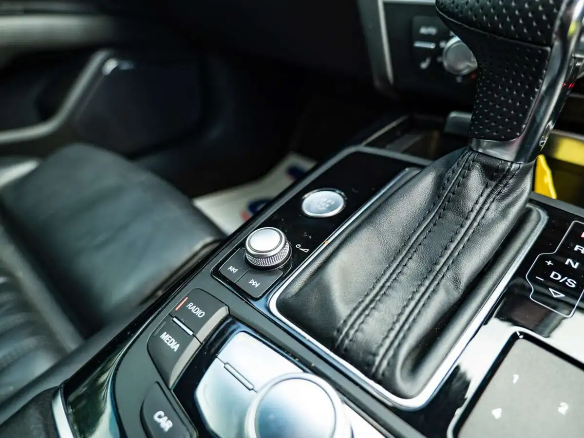2014-audi-a7-30bitdi-quattro-black-edition-313ps-big-33