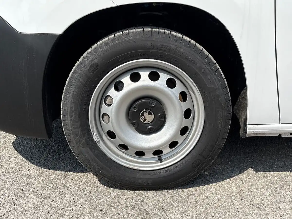 2024-vauxhall-combo-15cdti-prime-xl-100pseu6e-panel-big-17