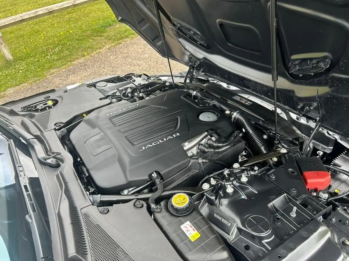 2023-jaguar-f-type-50-v8-p450-75-awd-coupe-big-14
