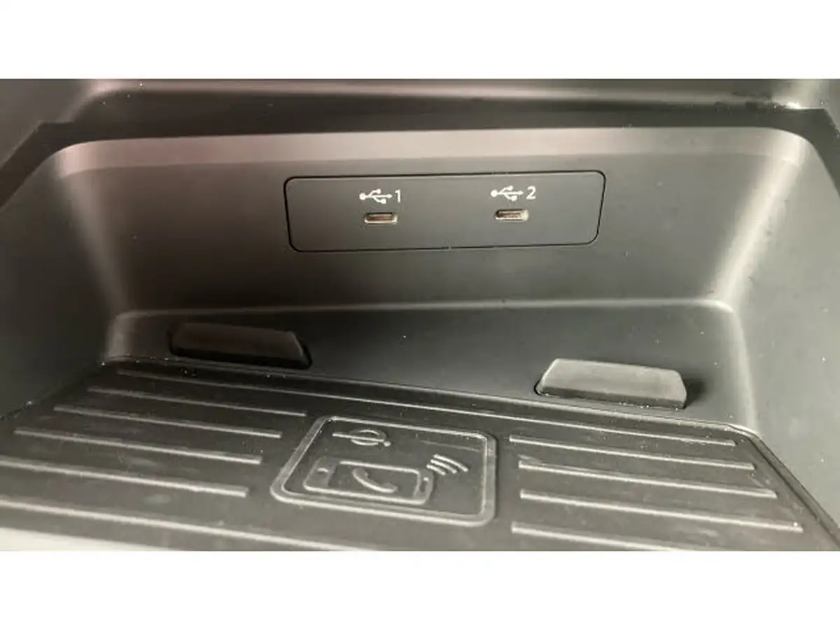 2023-audi-s3-20-tfsi-black-edition-sportback-5d-big-25