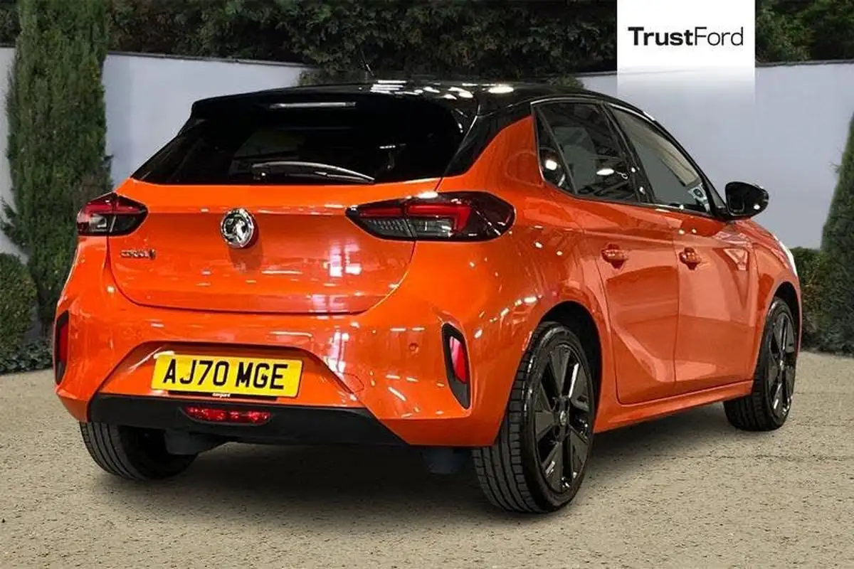 2021-vauxhall-corsa-e-sri-nav-premium-74kw-big-3