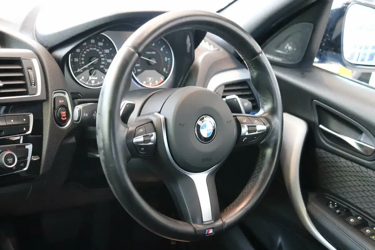 2017-bmw-1-series-20td-125d-m-sport-5d-big-14