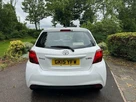 2015-toyota-yaris-133-icon-vvt-i-5d-cvt-small-7