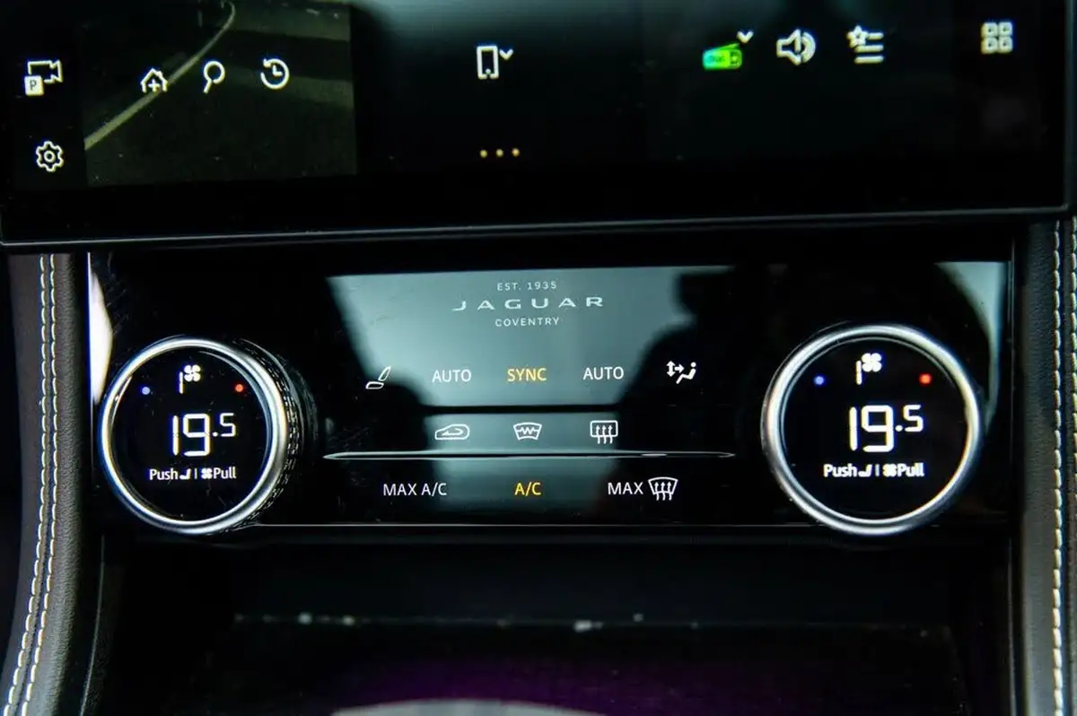 2021-jaguar-f-pace-20-p250-r-dynamic-se-big-21