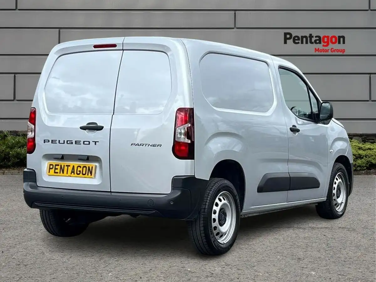 2024-peugeot-partner-15-bluehdi-professional-100pseu6d-big-4