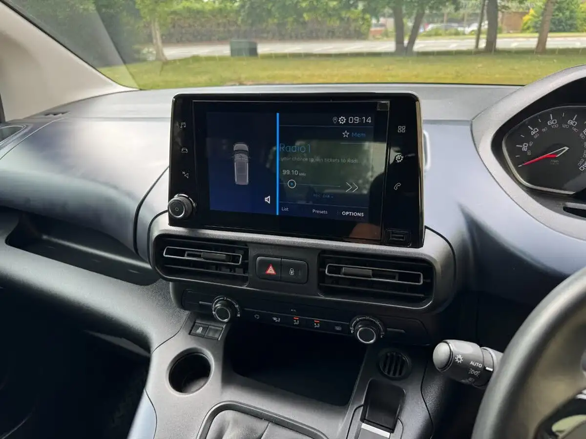 2019-peugeot-rifter-15-bluehdi-allure-100bhp-standard-big-14