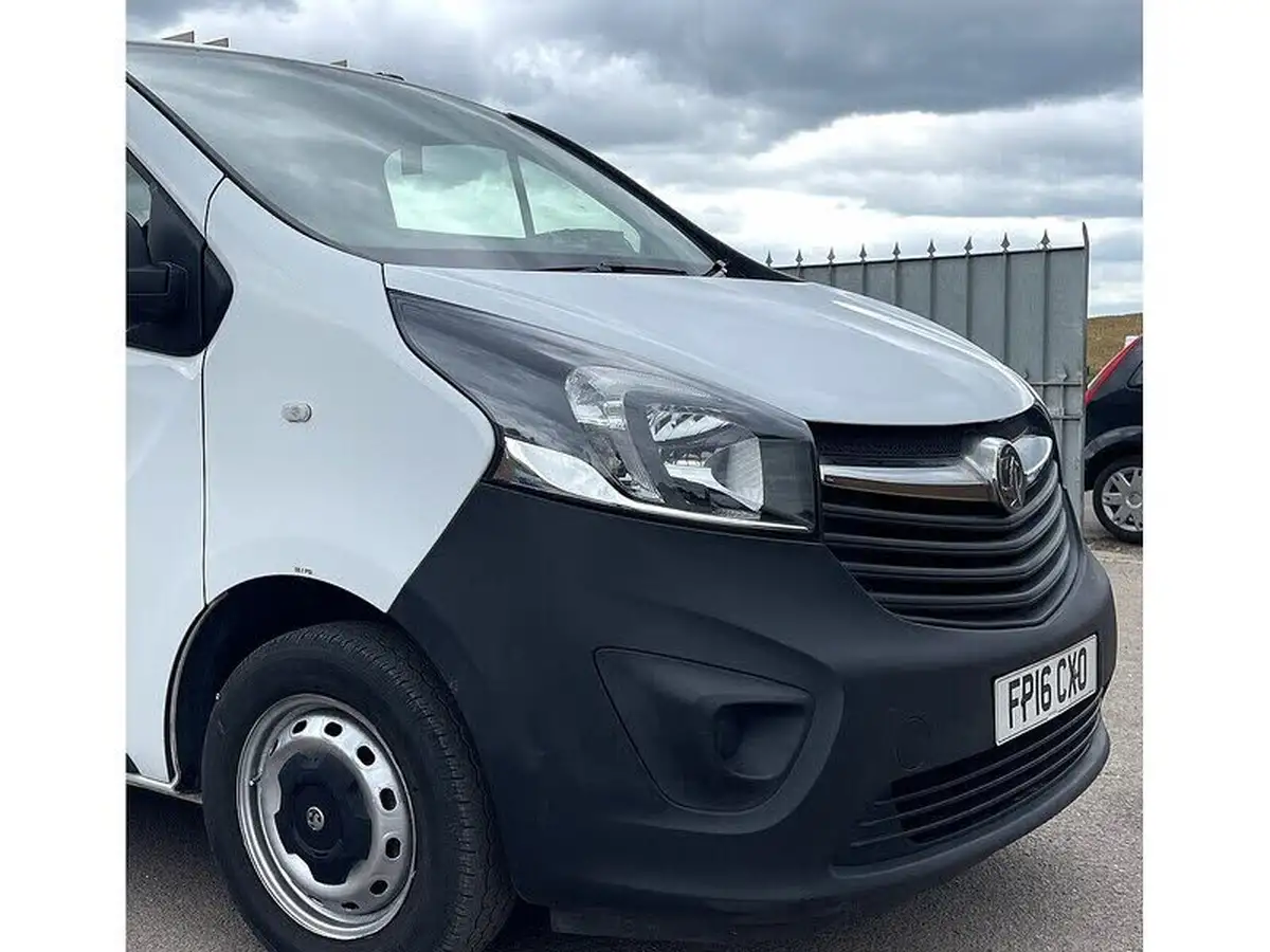 2016-vauxhall-vivaro-16cdti-2900-ecoflex-l1h1-90ps-panel-van-big-23