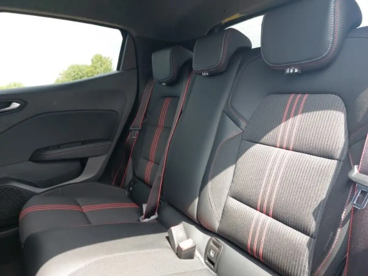 2023-renault-clio-10-tce-rs-line-big-5