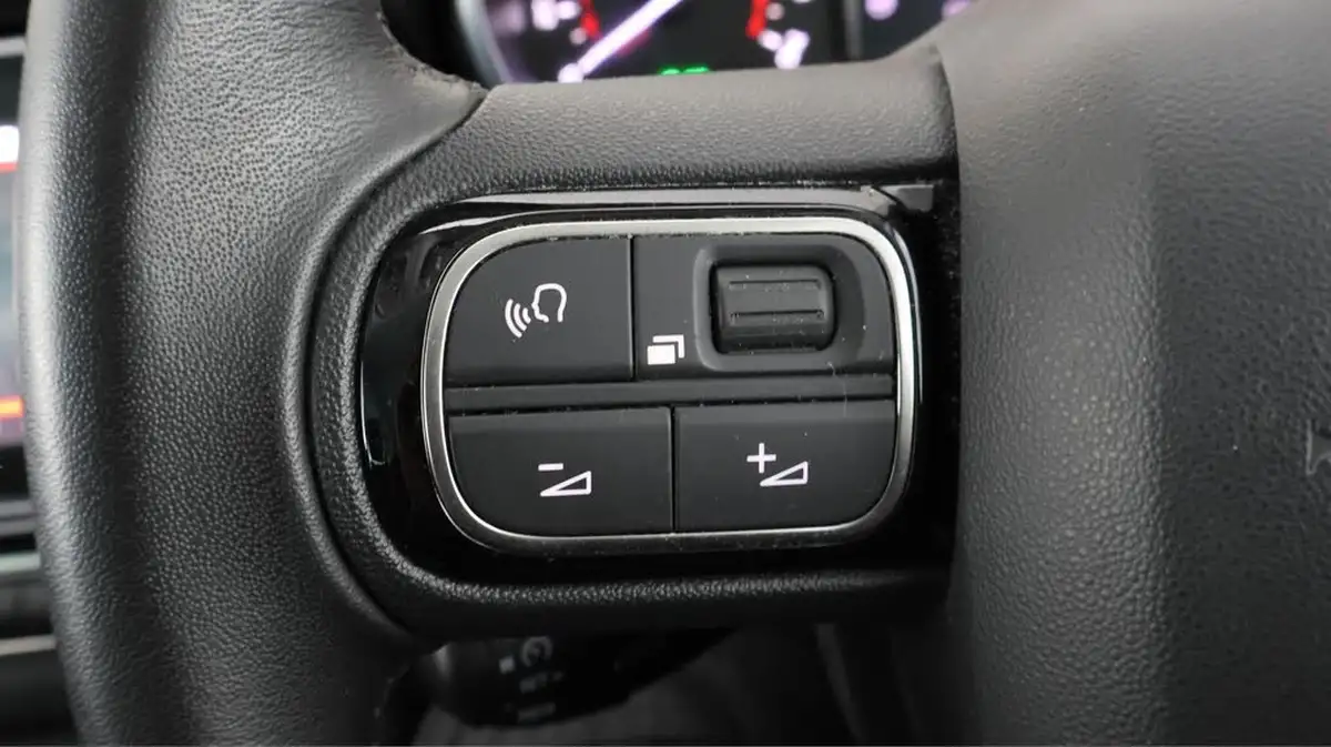 2020-citroen-c3-aircross-12-puretech-flair-110ps-ss-big-21