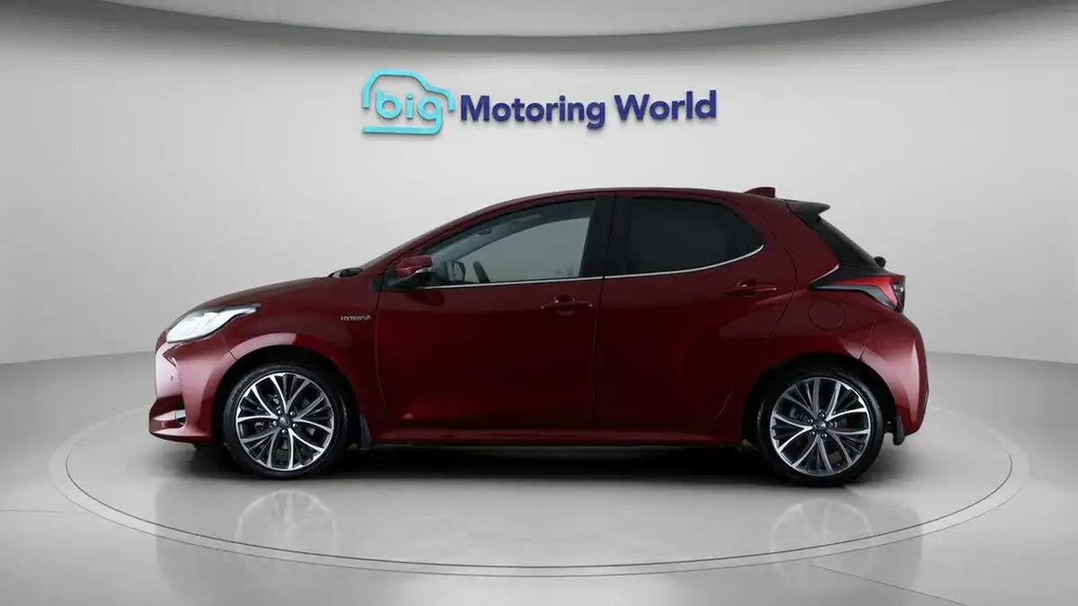 2021-toyota-yaris-15-vvt-i-excel-big-4