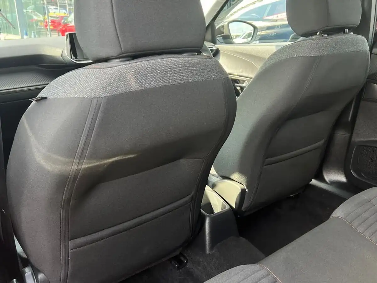 2022-peugeot-2008-suv-12-puretech-active-premium-big-34