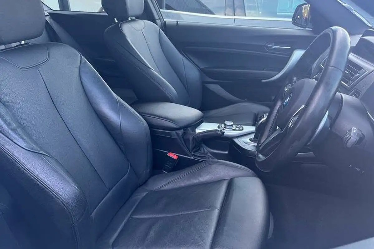 2016-bmw-1-series-30-m140i-3d-2998cc-sport-auto-big-16