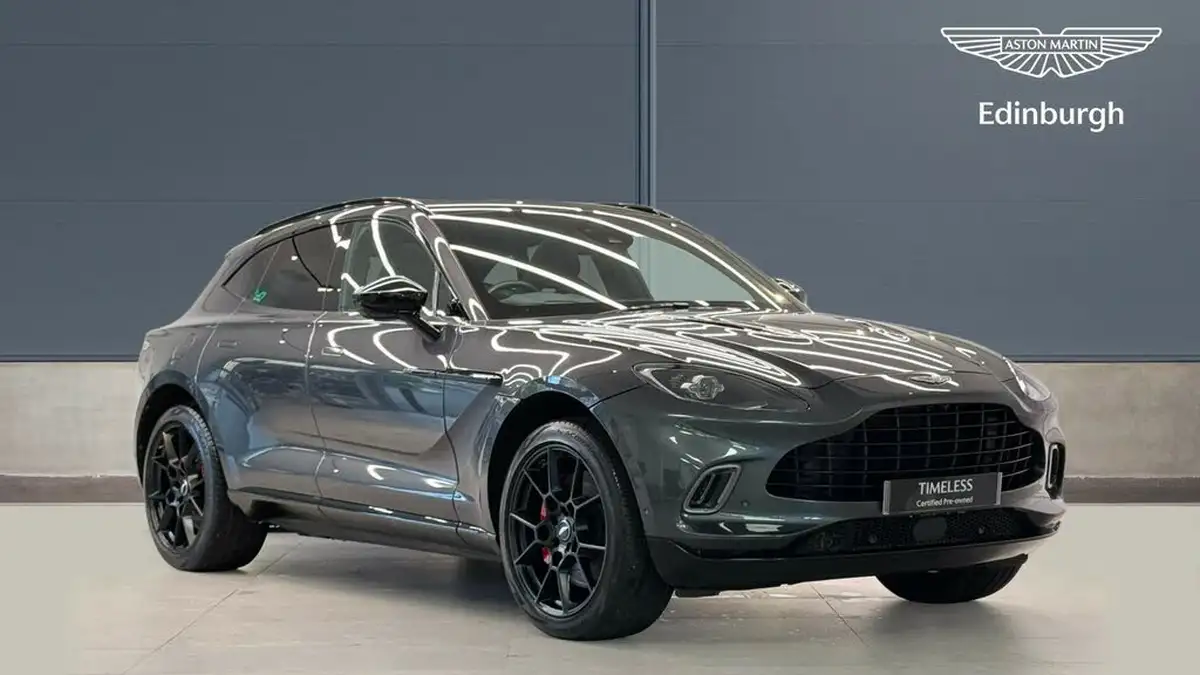 2021-aston-martin-dbx-40-v8-big-0
