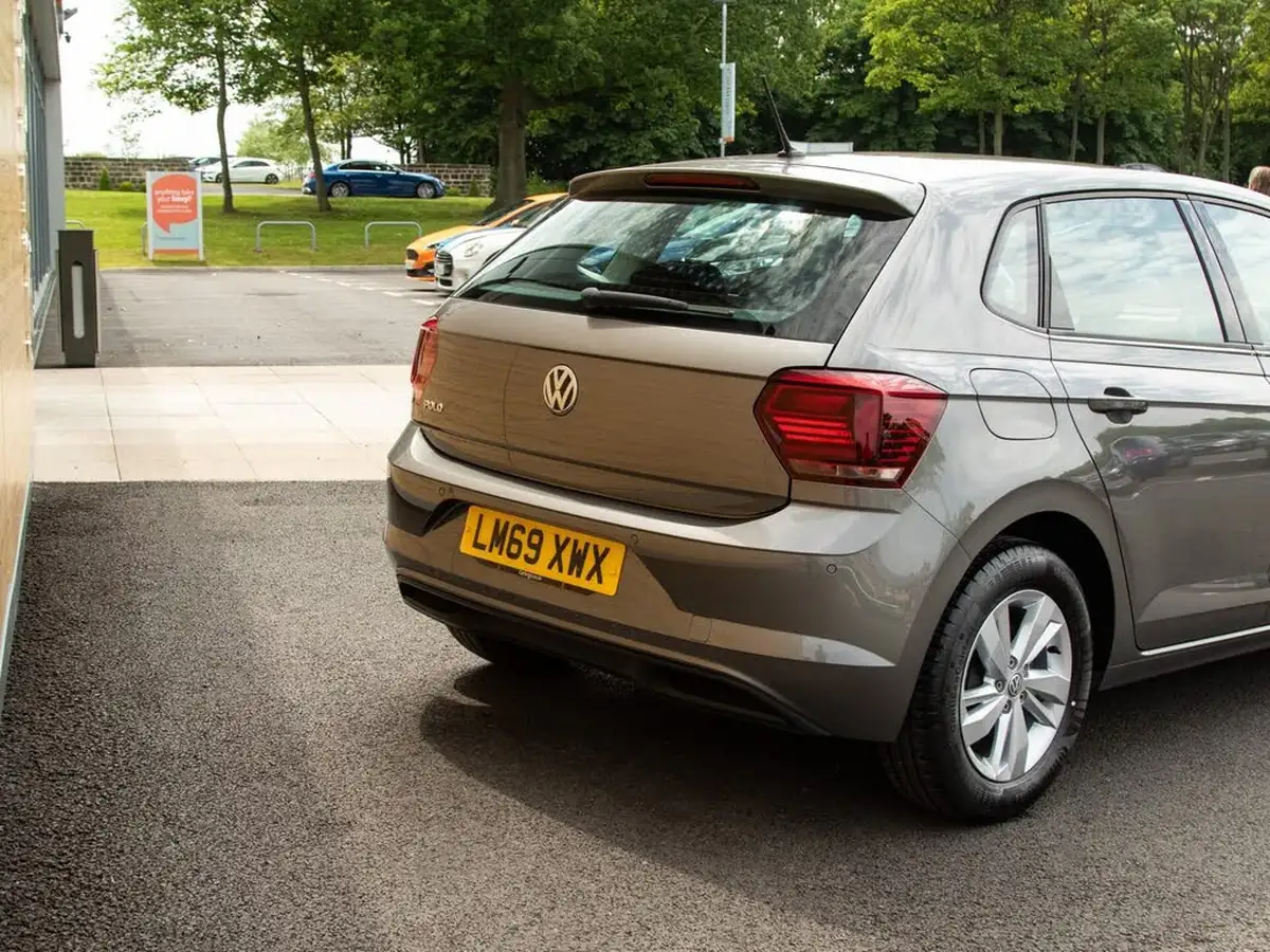 2019-volkswagen-polo-10-tsi-se-big-7