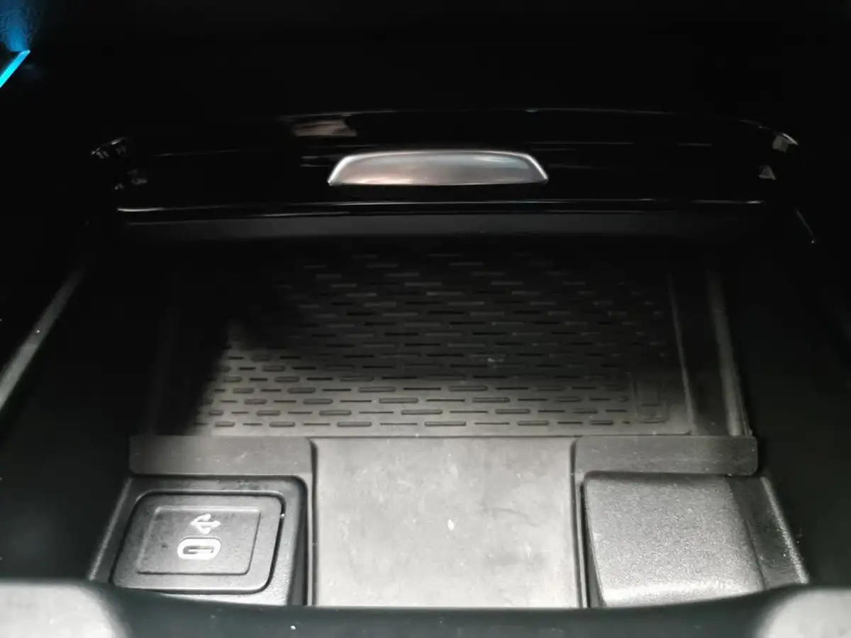 2023-mercedes-benz-b-class-13-b200-amg-line-executive-big-22