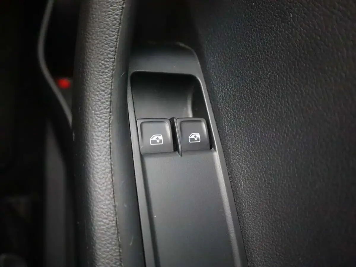 2021-skoda-fabia-10-mpi-se-big-36
