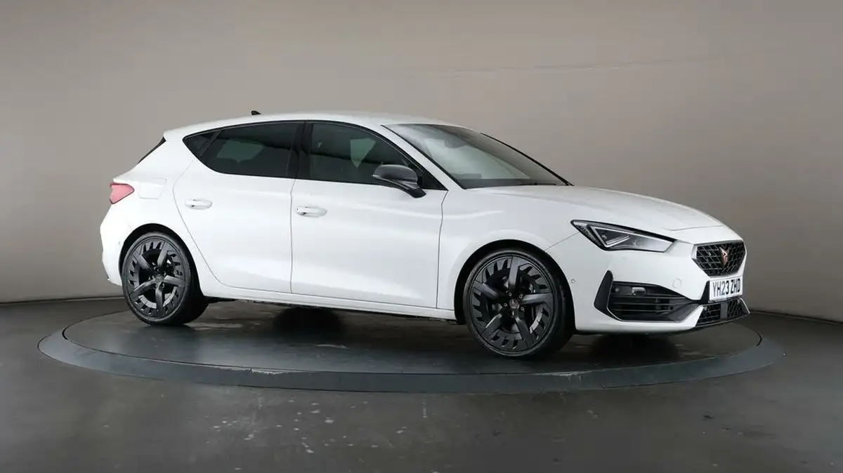 2023-cupra-leon-nf-20-tsi-vz3-300ps-hatchback-big-53