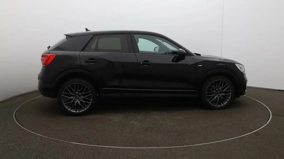 2019-audi-q2-16-30-tdi-black-edition-big-40