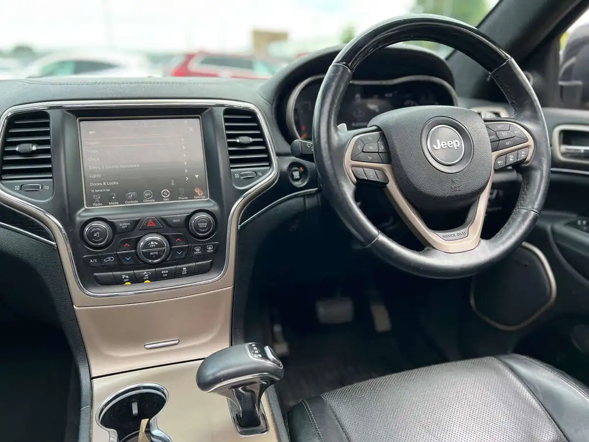 2016-jeep-grand-cherokee-30crd-summit-big-11