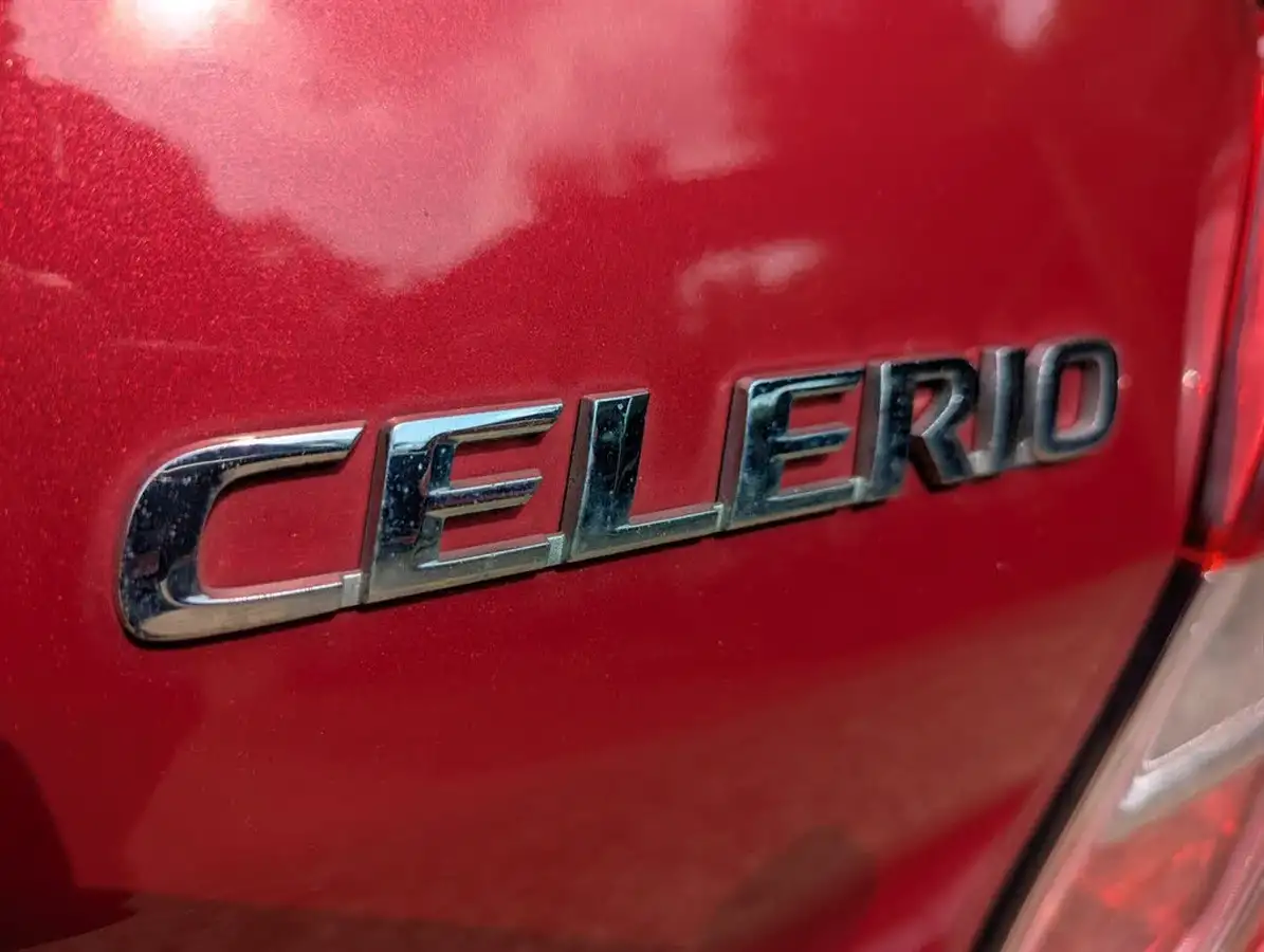 2016-suzuki-celerio-10-sz3-big-31